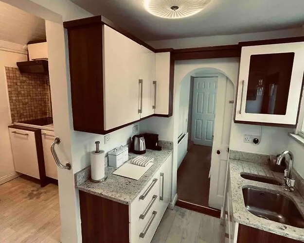 펜션 Wonderful Town House Where Are Current President Connolly Has Stayed While Visiting Town