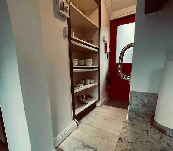 Wonderful Town House Where Are Current President Connolly Has Stayed While Visiting Town 킬라니